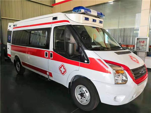 赤峰福特V362救护车